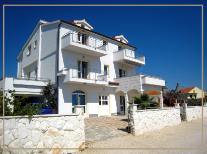 Apartmani Primoten